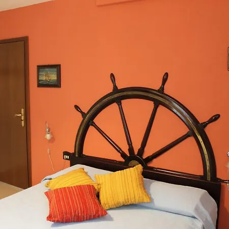Capitan Nemo-golfo Dei Poeti Apartmán